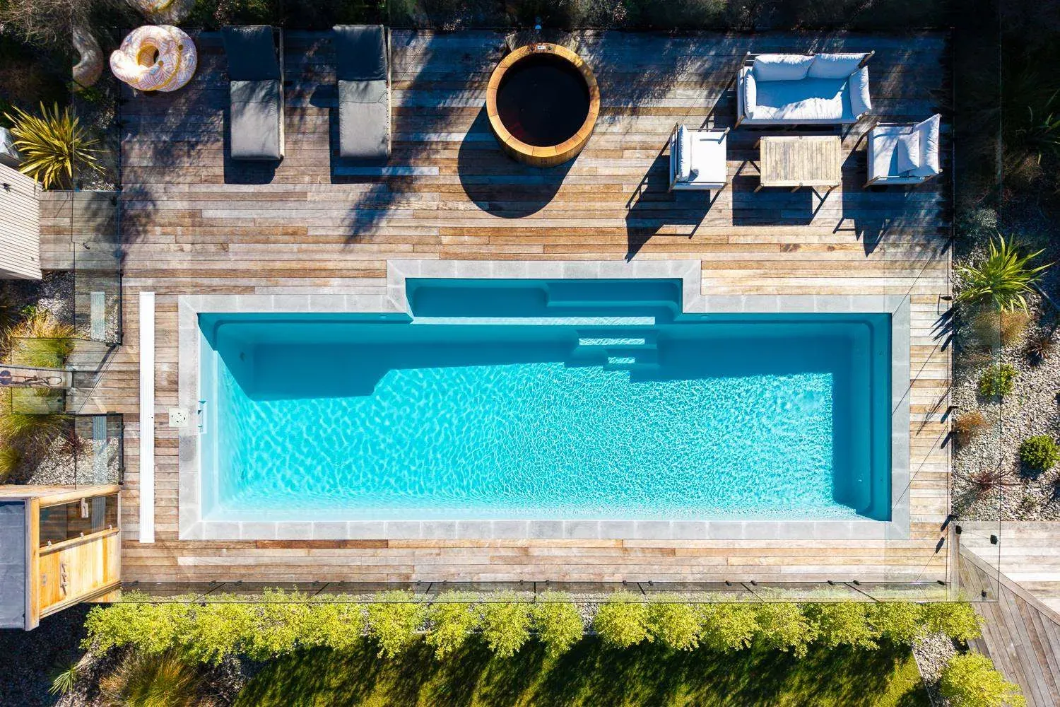 Beacon Poolscape, 8