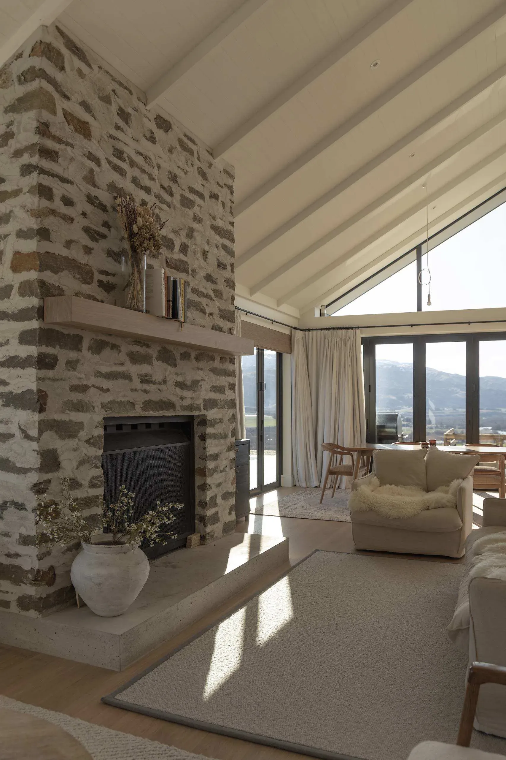 Bendigo Farmhouse, 5