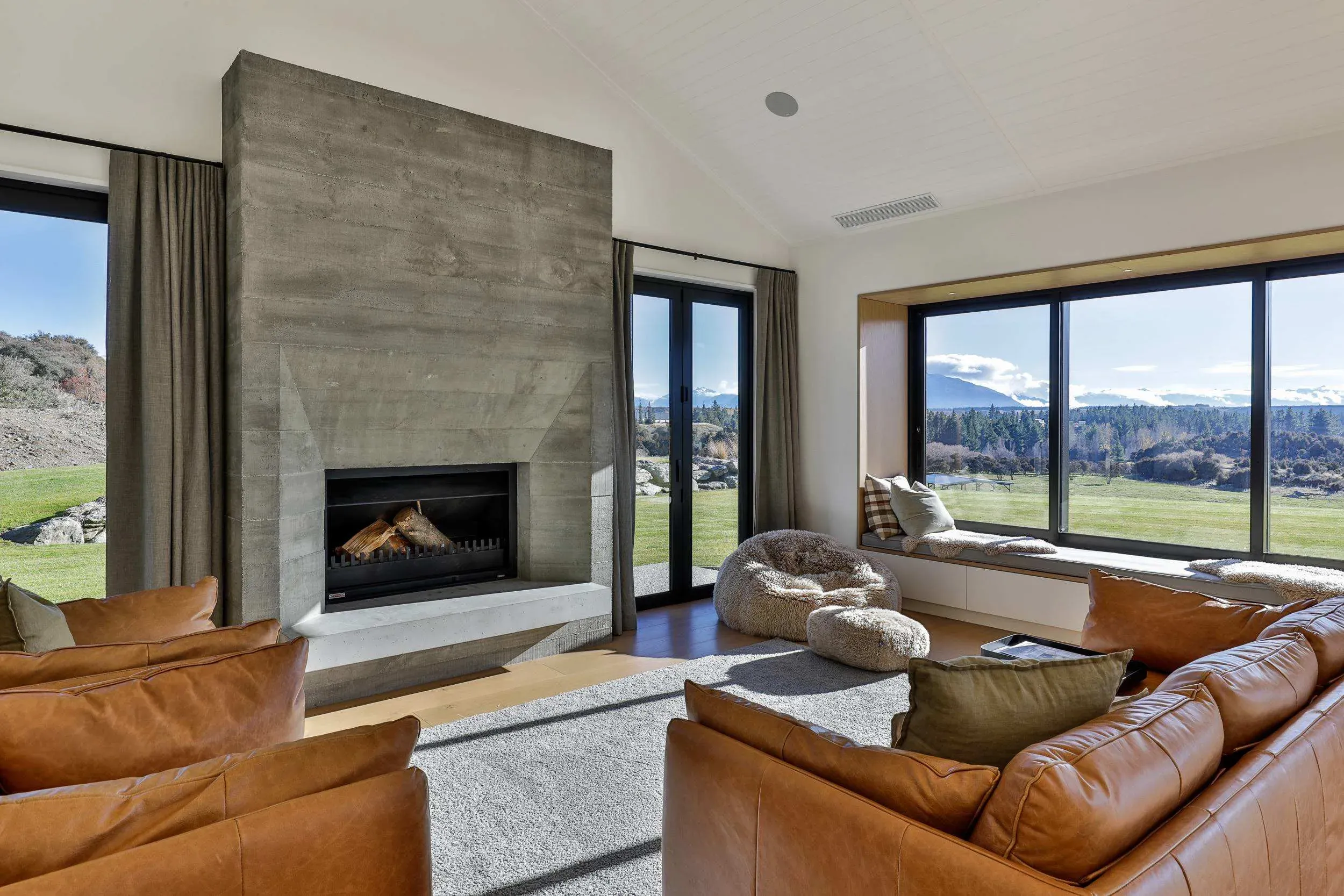 Luggate Farm House, 4