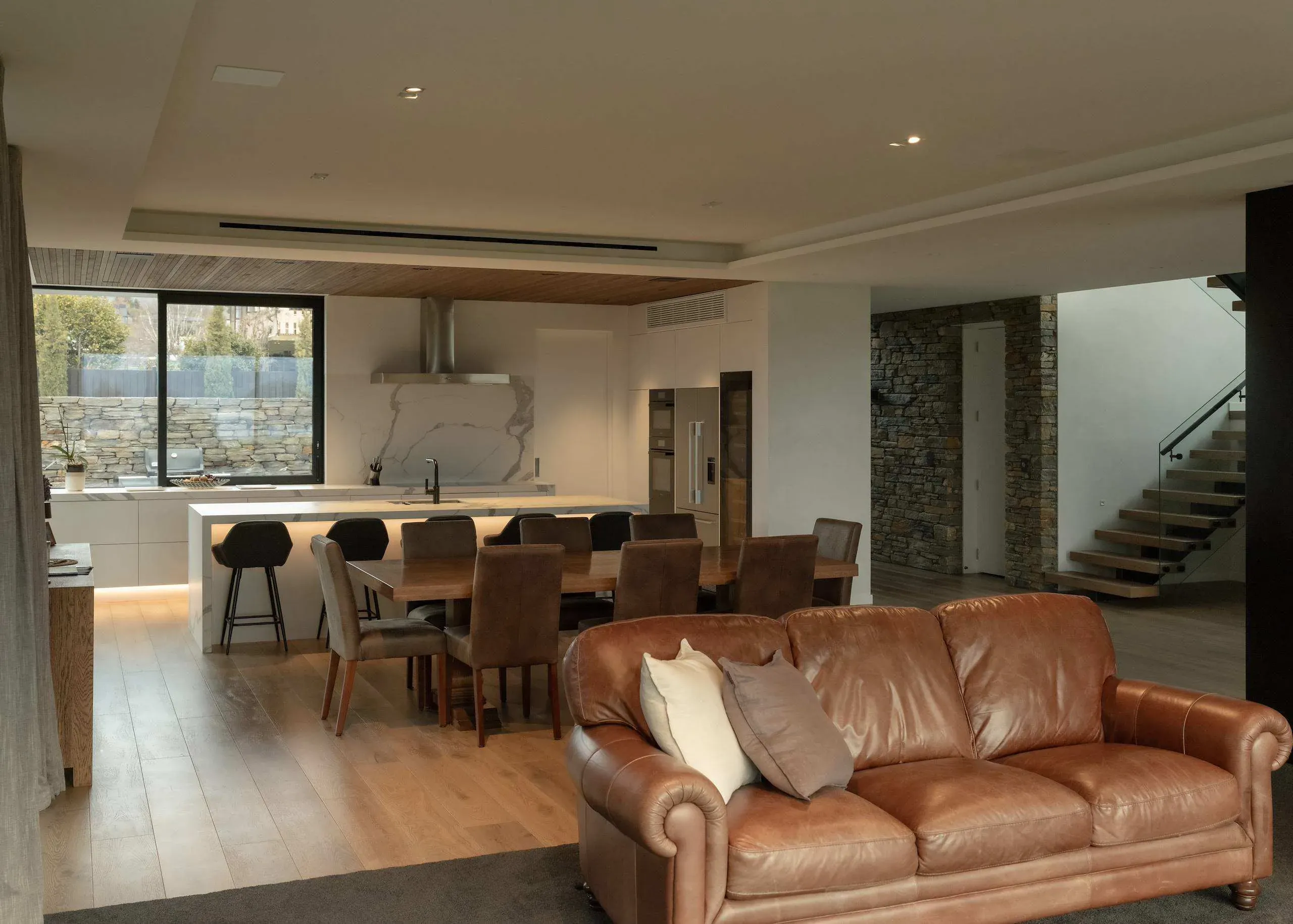 Pembroke Project, 11