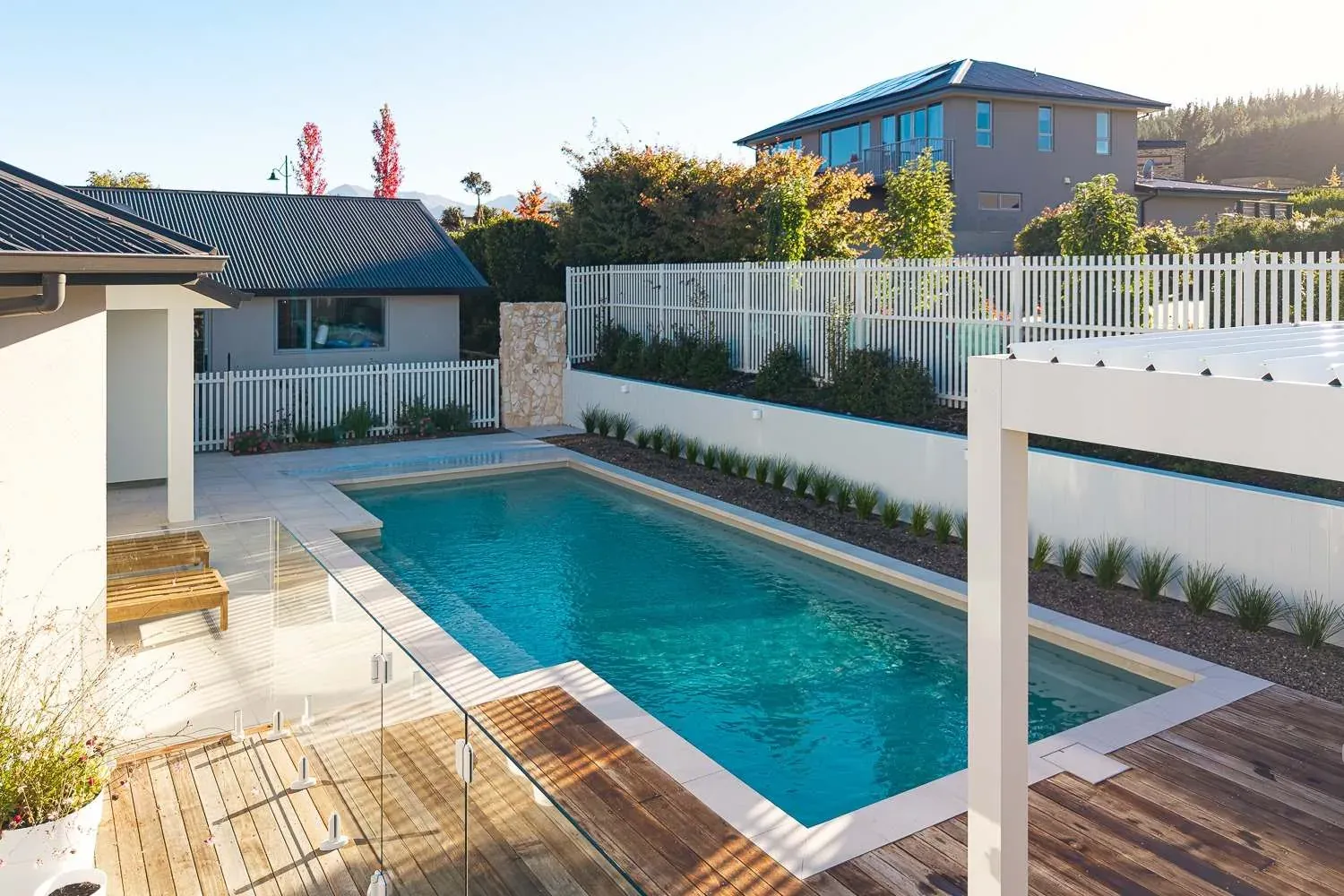 Peninsula Poolscape, 5