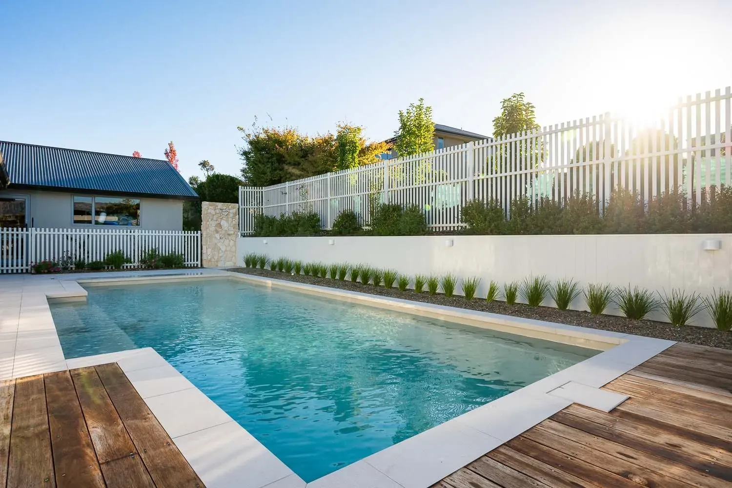 Peninsula Poolscape, 8