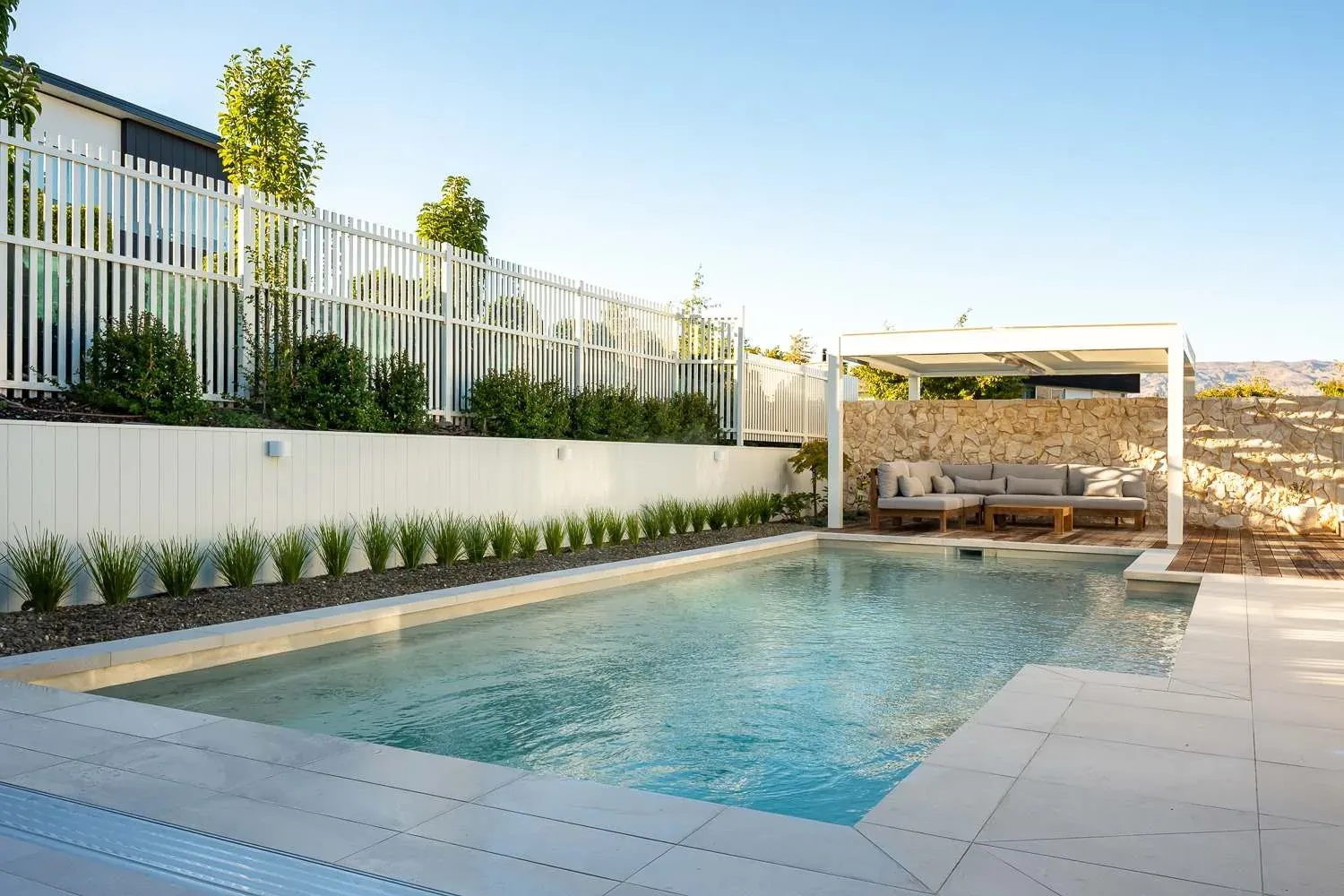 Peninsula Poolscape, 9