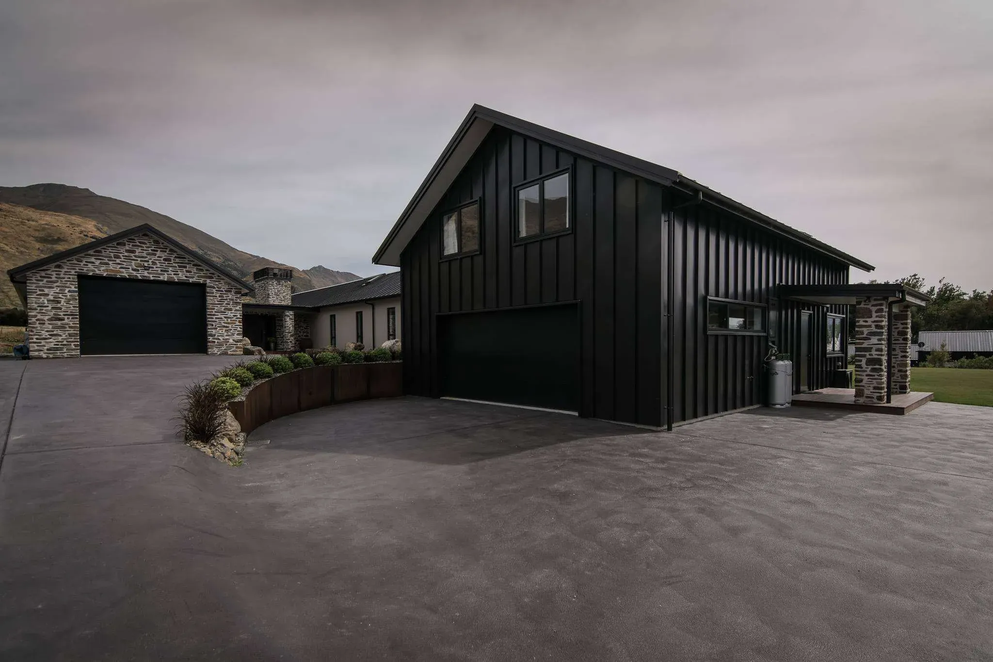 Studholme Build, 10
