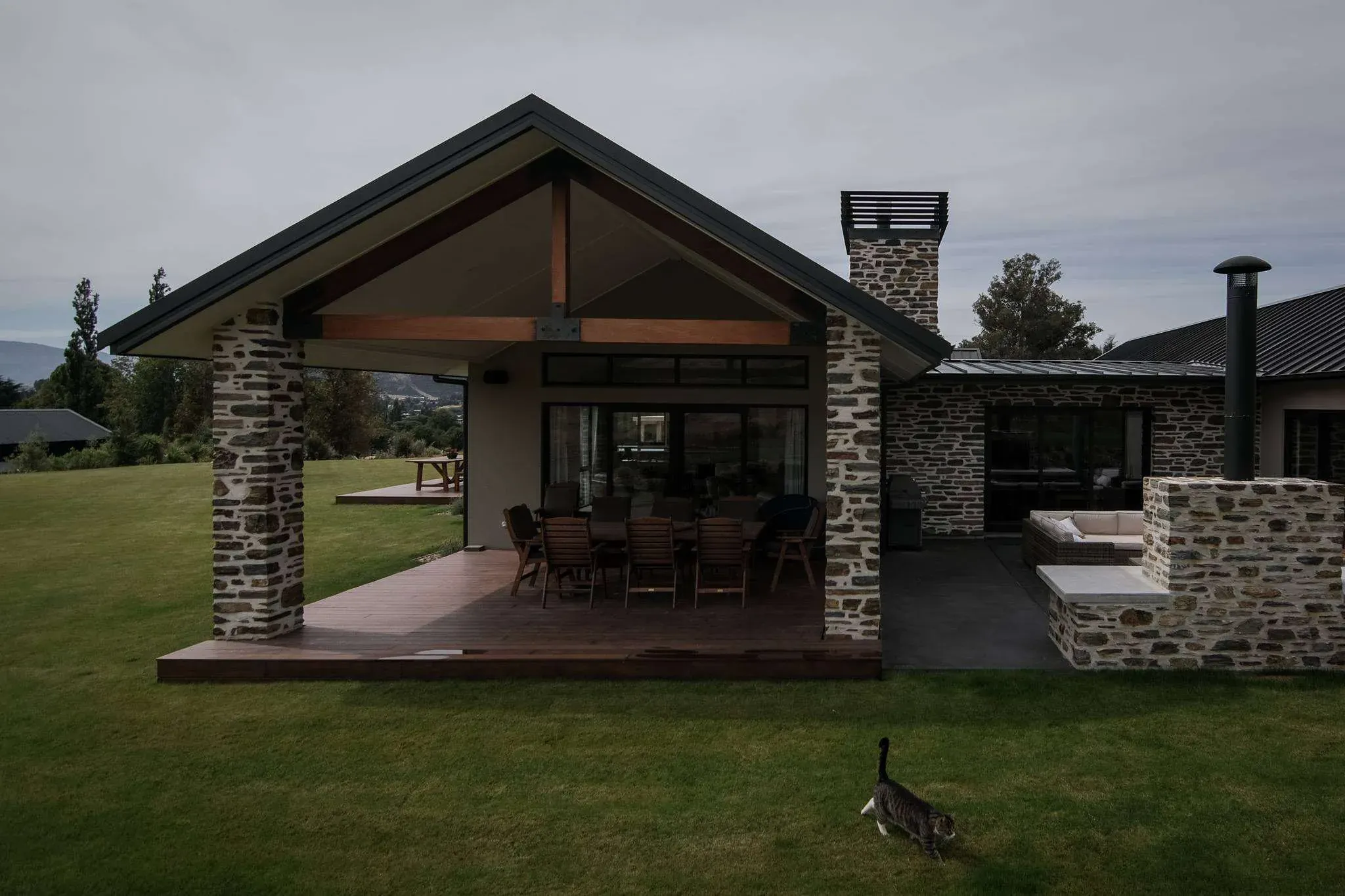 Studholme Build, 12